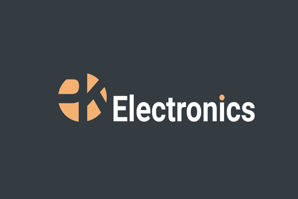 Svart bakgrund med logotyp för PK Electronics.